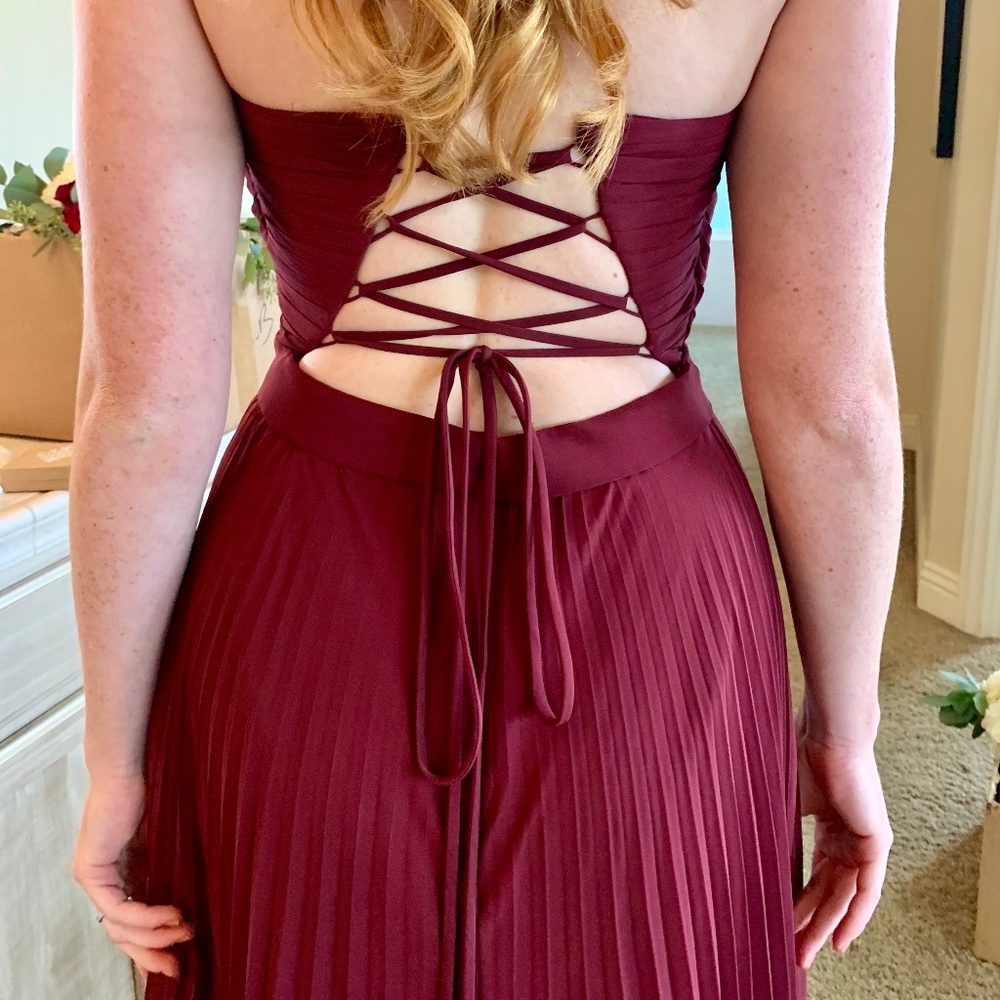 Camille la Vie Chiffon Lace-Up Pleated Dress Sz.8